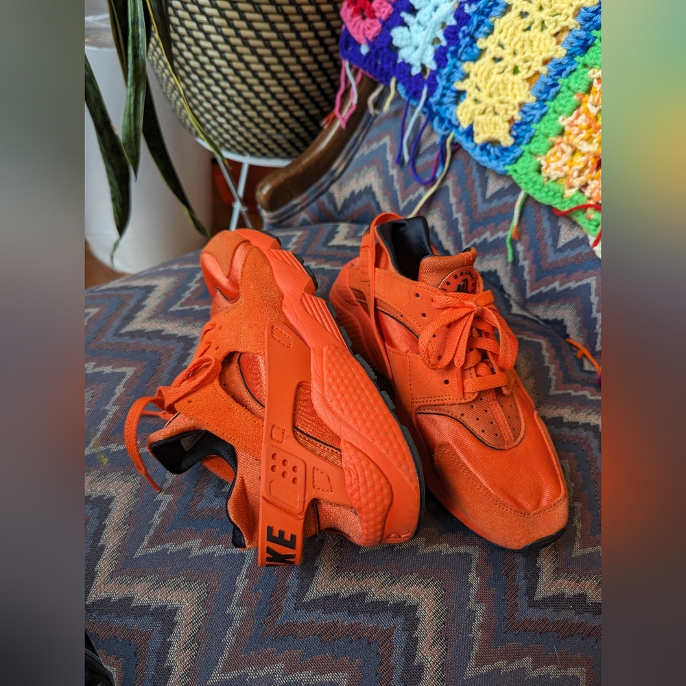 Nike Air Huarache "Rush Orange/Black" Women's Shoe